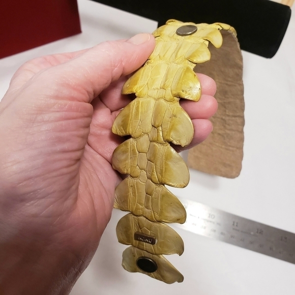 Ndau Collection Crocodile Leather Wrist Cuff - Light Green Approx 6 1/2" wrist - Picture 7 of 15